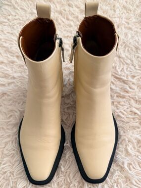 FRANCO SARTO Cream Leather Ankle Boots with Black Sole